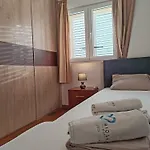 Apartman Kovacicek 4 *