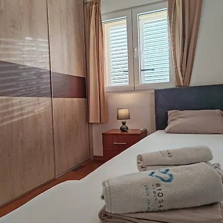Apartman Kovacicek 4 *
